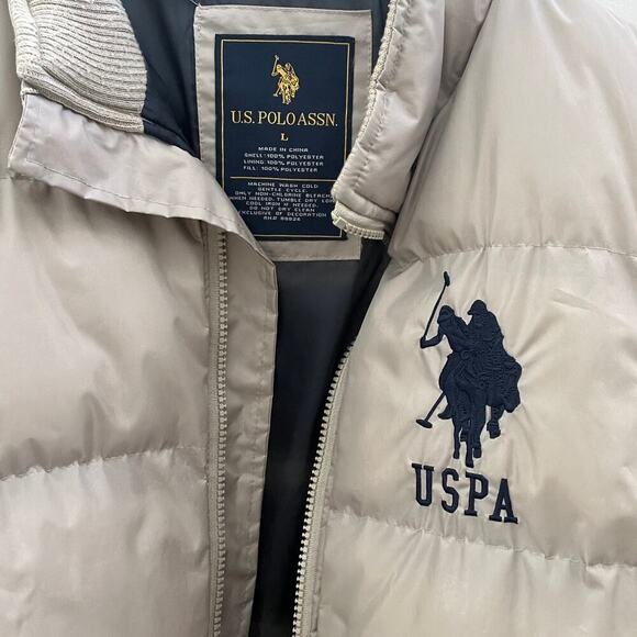 U.S. Polo Association Embroidered Logo Beige Oversized Quilted Puffer Vest - Picture 7 of 7